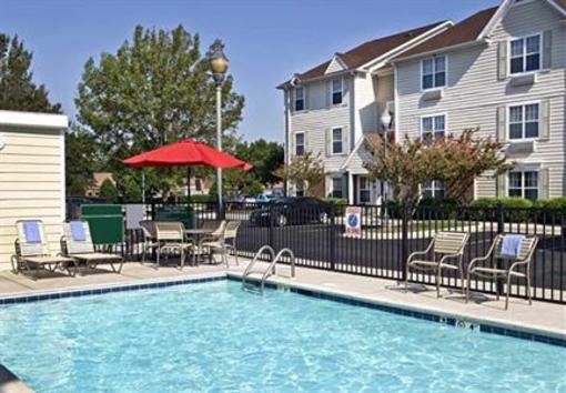фото отеля TownePlace Suites Virginia Beach
