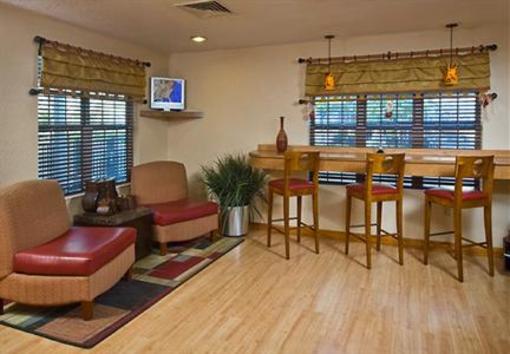 фото отеля TownePlace Suites Virginia Beach