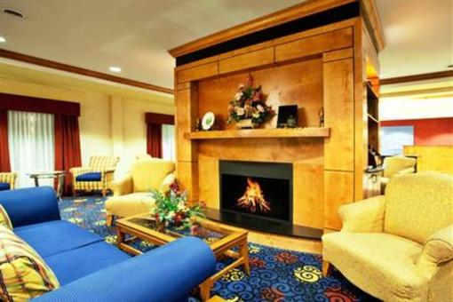 фото отеля Holiday Inn Express Hotel & Suites Richmond North Ashland