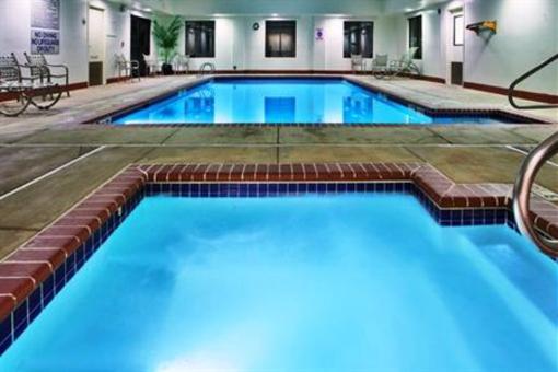 фото отеля Holiday Inn Express Hotel & Suites Richmond North Ashland