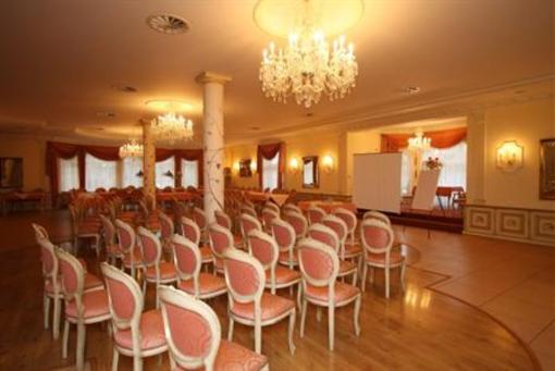 фото отеля Lesny Dwor Hotel Kielce