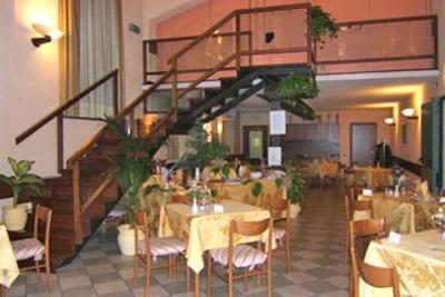 фото отеля Hotel Ristorante Alpi del mare