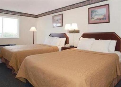 фото отеля Quality Inn & Suites Indianapolis