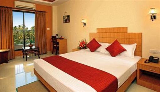фото отеля Royal Riviera Hotel Kumarakom