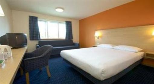 фото отеля Travelodge Aberdeen Bucksburn