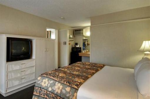 фото отеля Vagabond Inn Ventura