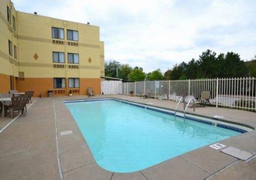фото отеля Comfort Inn I-35/Shawnee Mission