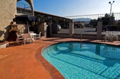 фото отеля BEST WESTERN Camarillo Inn