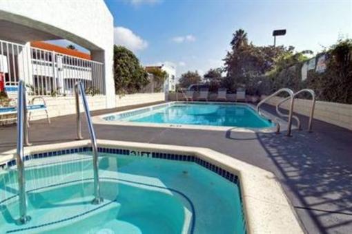 фото отеля BEST WESTERN Camarillo Inn