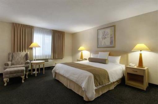 фото отеля BEST WESTERN Camarillo Inn