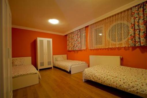 фото отеля Deeps Hostel