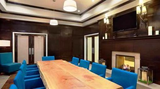 фото отеля Hilton Garden Inn Edmonton International Airport