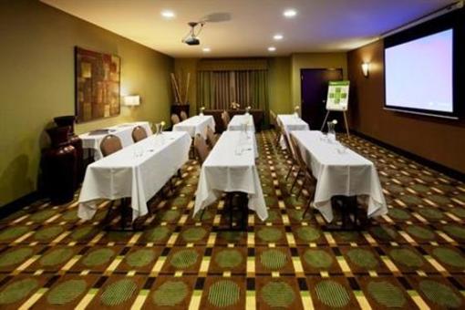 фото отеля Holiday Inn Express Hotel Marble Falls