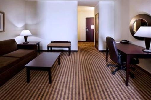 фото отеля Holiday Inn Express Hotel Marble Falls
