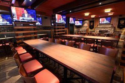фото отеля Howard Johnson Express Winnipeg