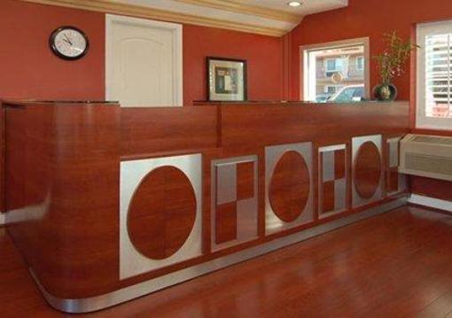 фото отеля Rodeway Inn Near Legoland