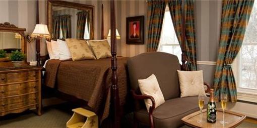 фото отеля Hartstone Inn & Hideaway