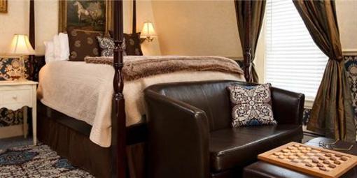 фото отеля Hartstone Inn & Hideaway