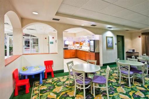 фото отеля Holiday Inn Express Plant City