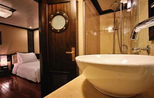 фото отеля Ha Long Dragon Cruise Deluxe