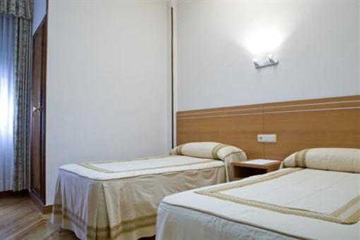 фото отеля Hostal Galaico