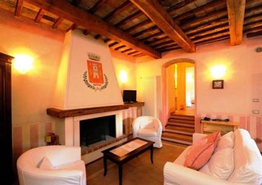 фото отеля Antica Torre Del Nera Apartments Scheggino