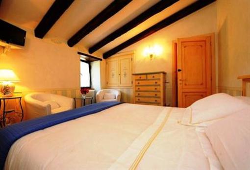 фото отеля Antica Torre Del Nera Apartments Scheggino