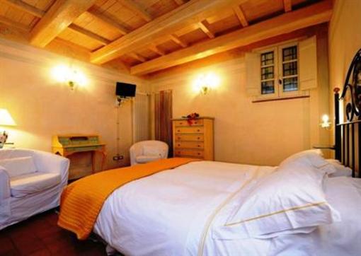 фото отеля Antica Torre Del Nera Apartments Scheggino