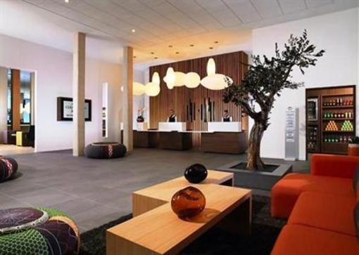фото отеля Courtyard by Marriott Montpellier