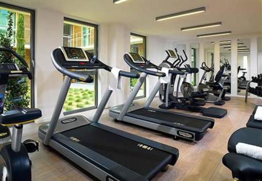 фото отеля Courtyard by Marriott Montpellier
