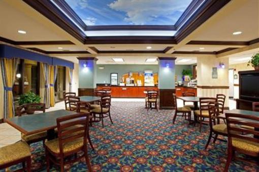 фото отеля Holiday Inn Express Hotel & Suites Jacksonville South