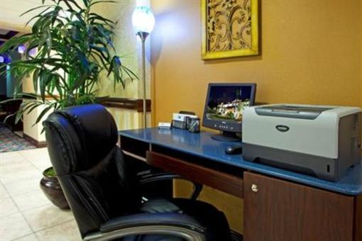 фото отеля Holiday Inn Express Hotel & Suites Jacksonville South