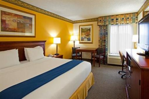 фото отеля Holiday Inn Express Hotel & Suites Jacksonville South