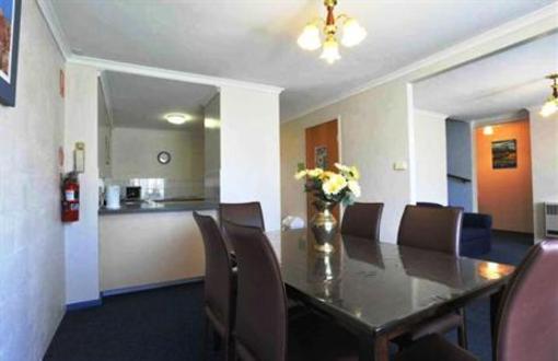 фото отеля Alanvale Apartments