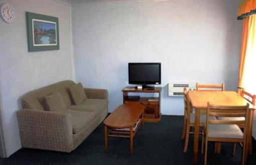 фото отеля Alanvale Apartments