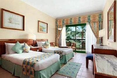 фото отеля Hilton Hurghada Long Beach Resort