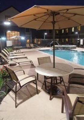 фото отеля Staybridge Suites Kansas City - Independence