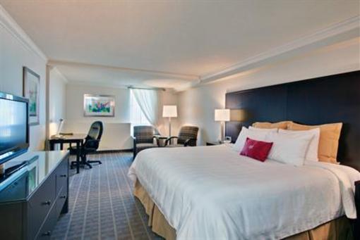 фото отеля Crowne Plaza Toronto Airport