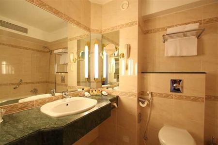фото отеля Best Western Premier Hotel Corsica