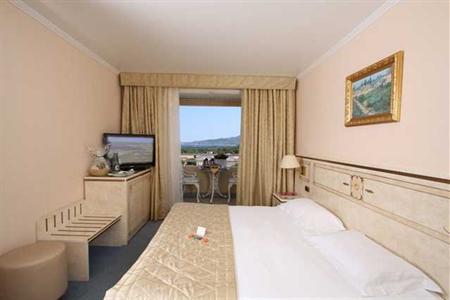 фото отеля Best Western Premier Hotel Corsica