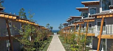 фото отеля Cox Bay Beach Resort