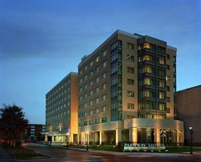 фото отеля The Parkway Hotel
