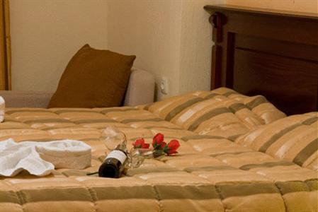 фото отеля Hotel Famissi