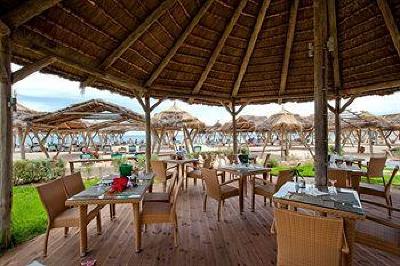 фото отеля The Orangers Beach Resort & Bungalows