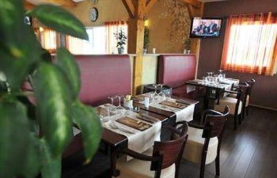 фото отеля L'Auberge Everhotel Niort La Creche