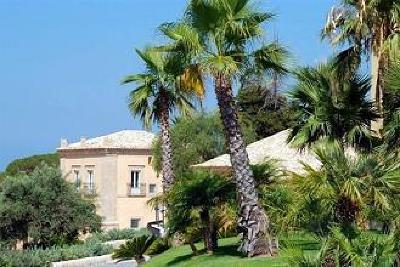 фото отеля Donnafugata Golf Resort & Spa
