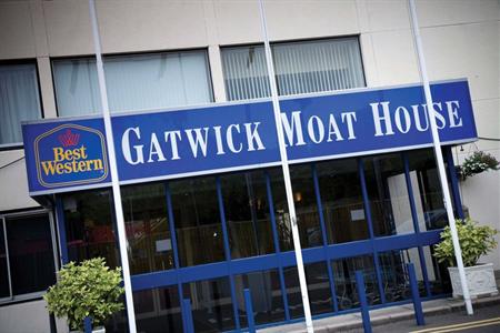 фото отеля BEST WESTERN Gatwick Moat House