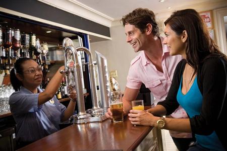 фото отеля BEST WESTERN Gatwick Moat House