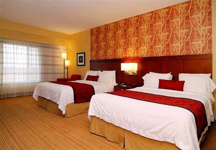 фото отеля Courtyard by Marriott Arlington South