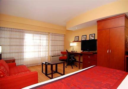 фото отеля Courtyard by Marriott Arlington South